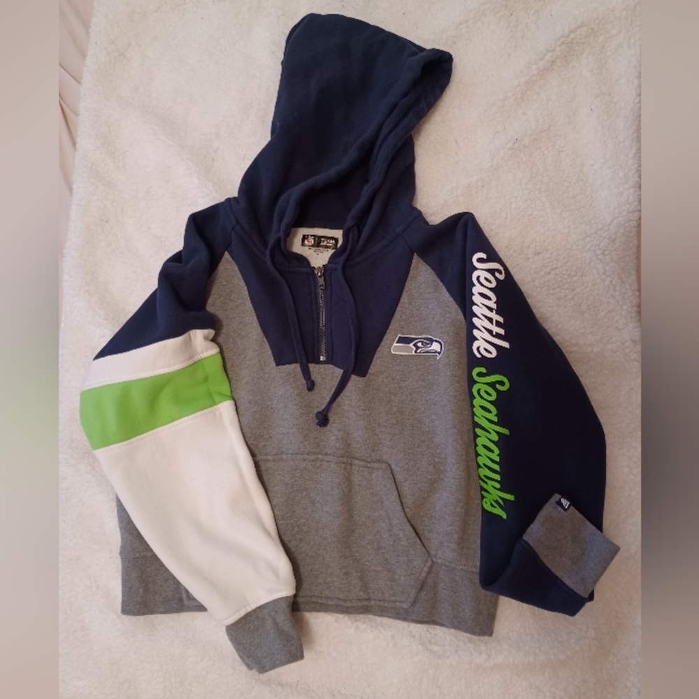 Seattle Seahawks womens crop Medium hoody!